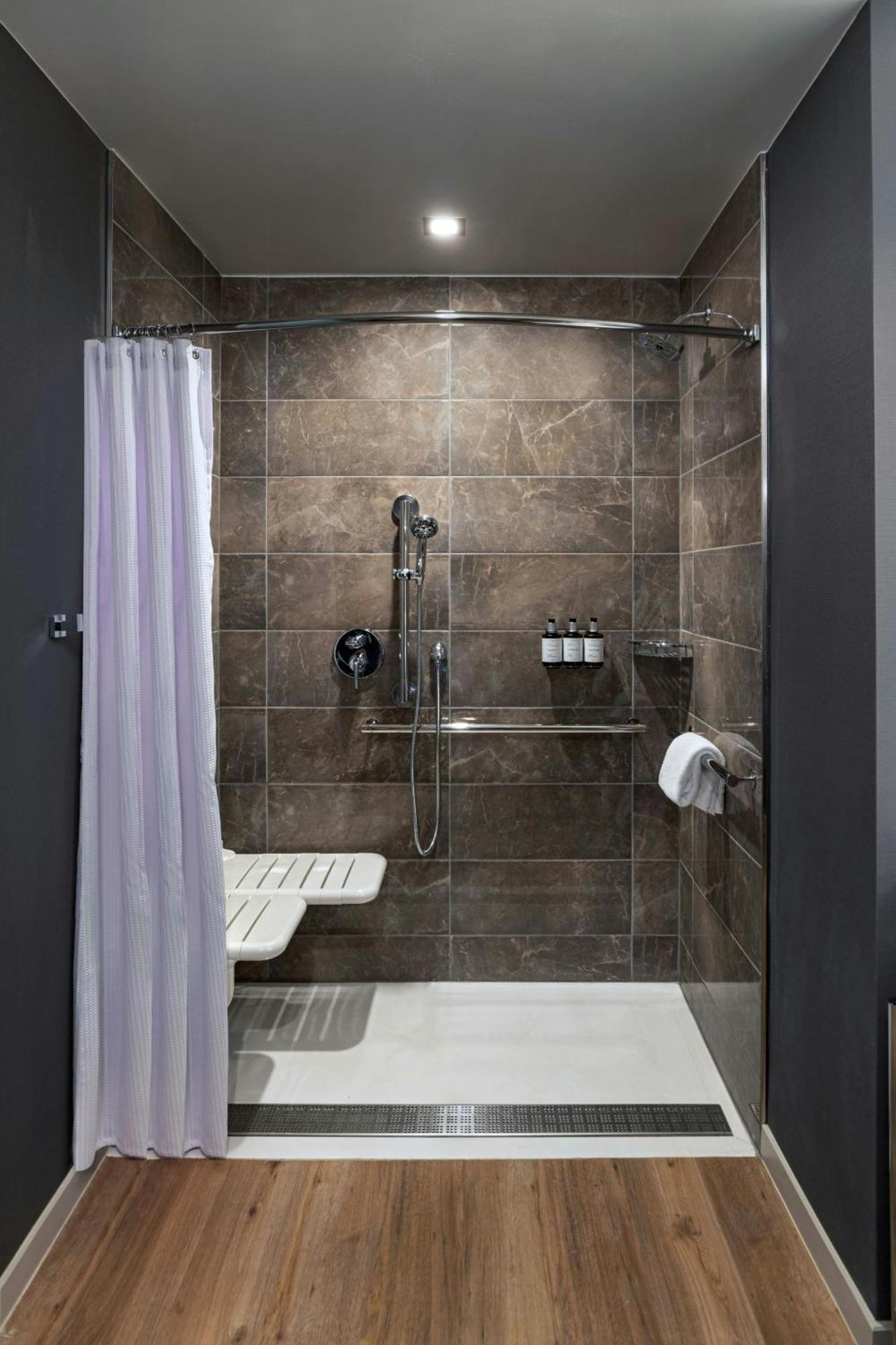 Ac By Marriott Worth Downtown Hotel 4*
